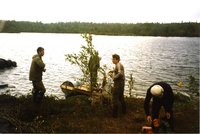 Поисковики отряда «Подводник» <br />на острове озера Кодъявр. 1997 г. <br />Фото из коллекции А.Копыткова.