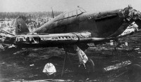 НС-003 - вот в таком жалком виде большая часть «харрикейнов» простаивала на аэродромах в районе Мурманска летом 1942 года.