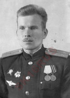 Nadeev-AV-1947.jpg (31.71 КБ) 58401 просмотр Надеев Авенир Васильевич - г. Ейск Ордена Ленина ВМАУ им. Сталина 6-й морской АП 28 сентября 1947 г.