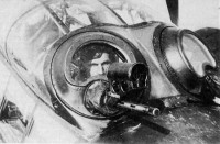Две пулеметные установки MG-81 «Юнкерса-88» для защиты задней верхней полусферы, откуда чаще всего производили атаку советские истребители.