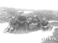 Второй справа в кожаном пальто командир 36-ой АД ДД полковник Дрянин Виталий Филиппович. Июнь 1942 г.